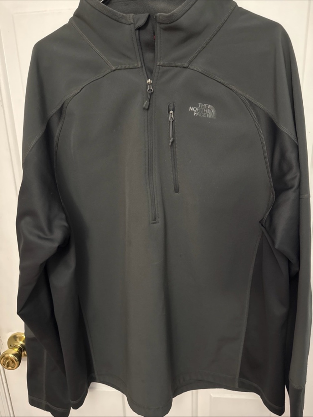 The North Face Men's Black Quarter-Zip Performance Pullover